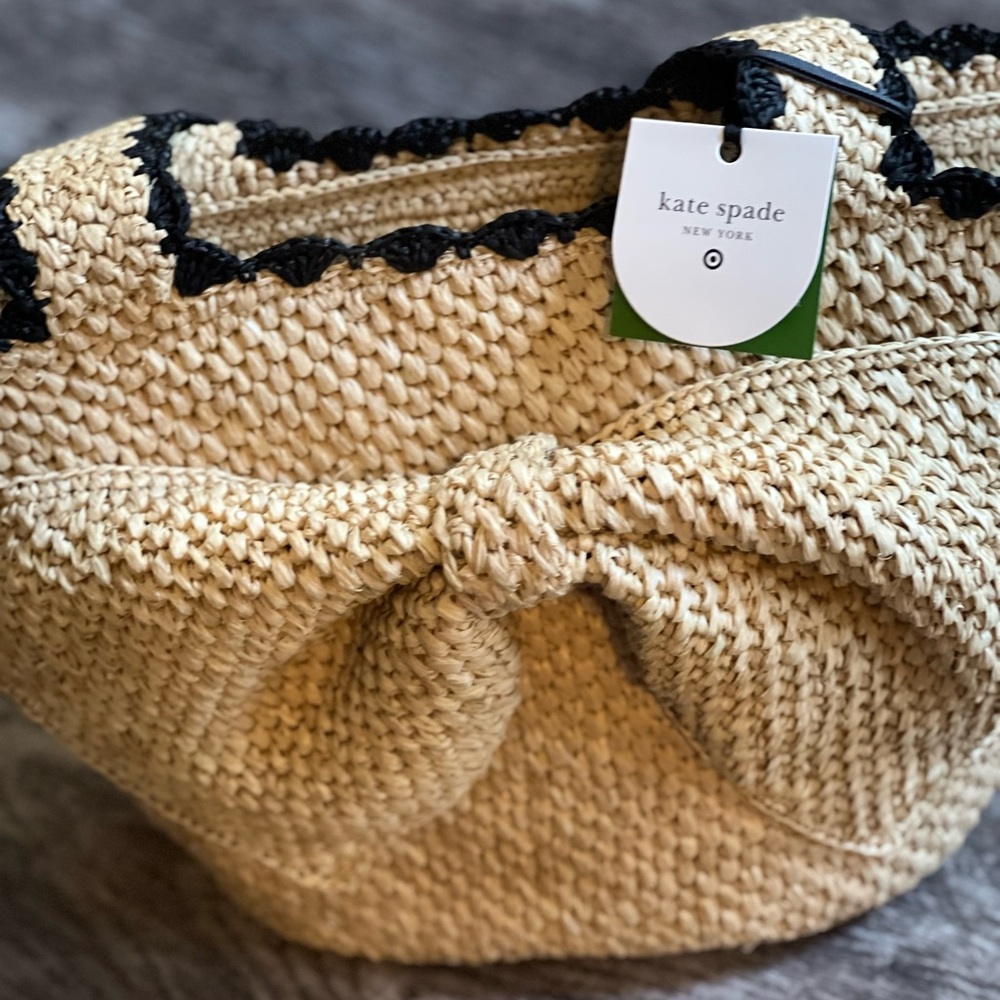 kate spade straw tote with black trim - Picture 5 of 7